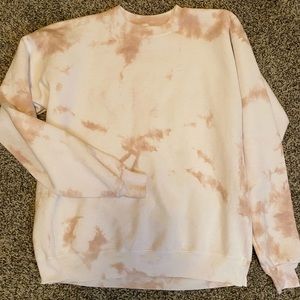 Tie-dye sweatshirt